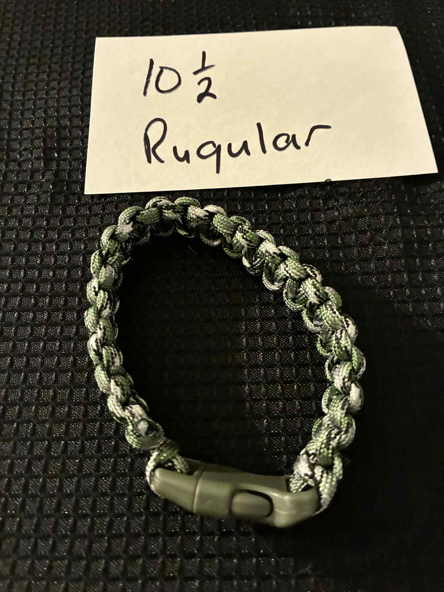 10 1/2 in Paracord Bracelet Regular