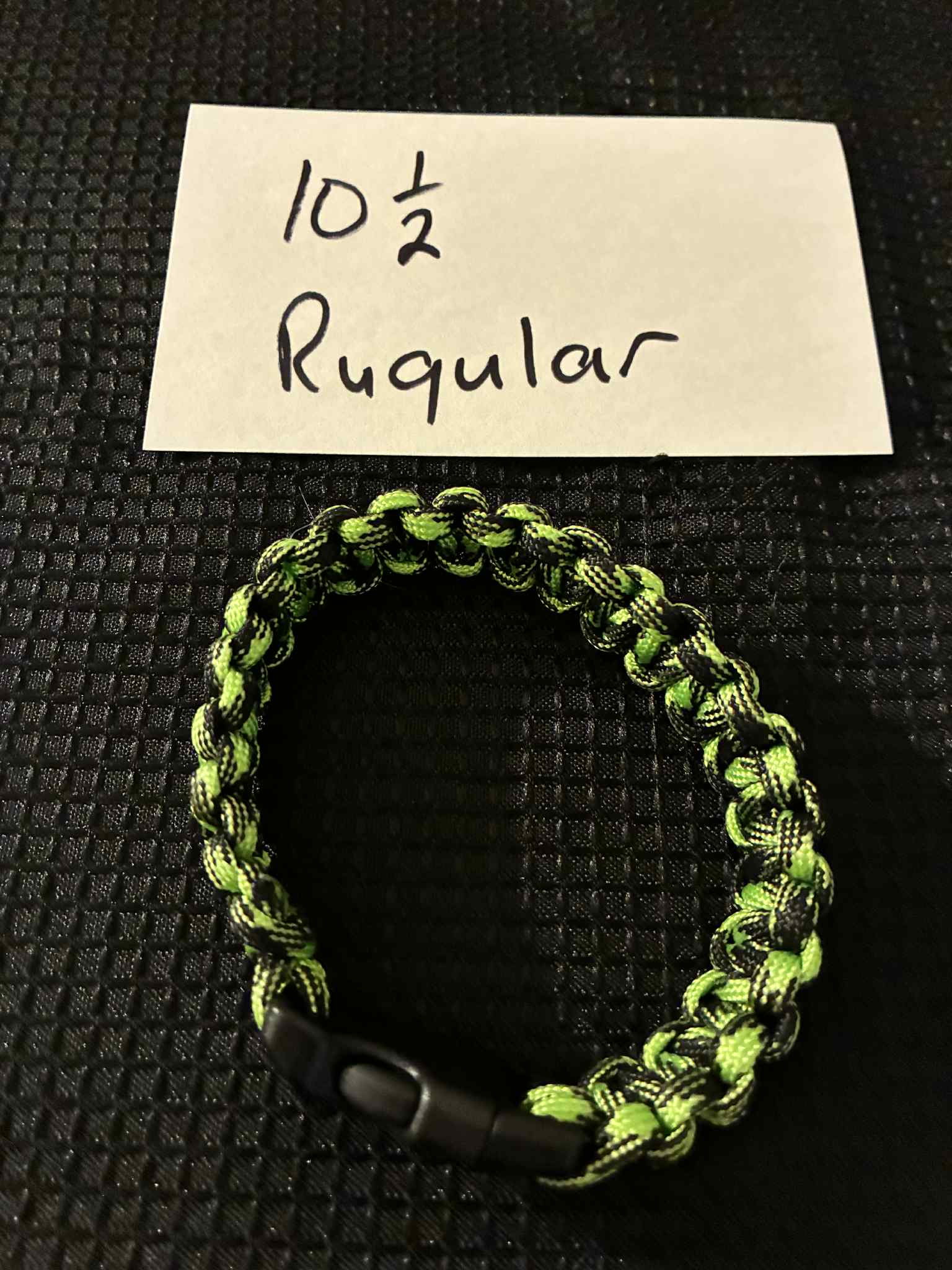 10 1/2 in Paracord Bracelet Regular